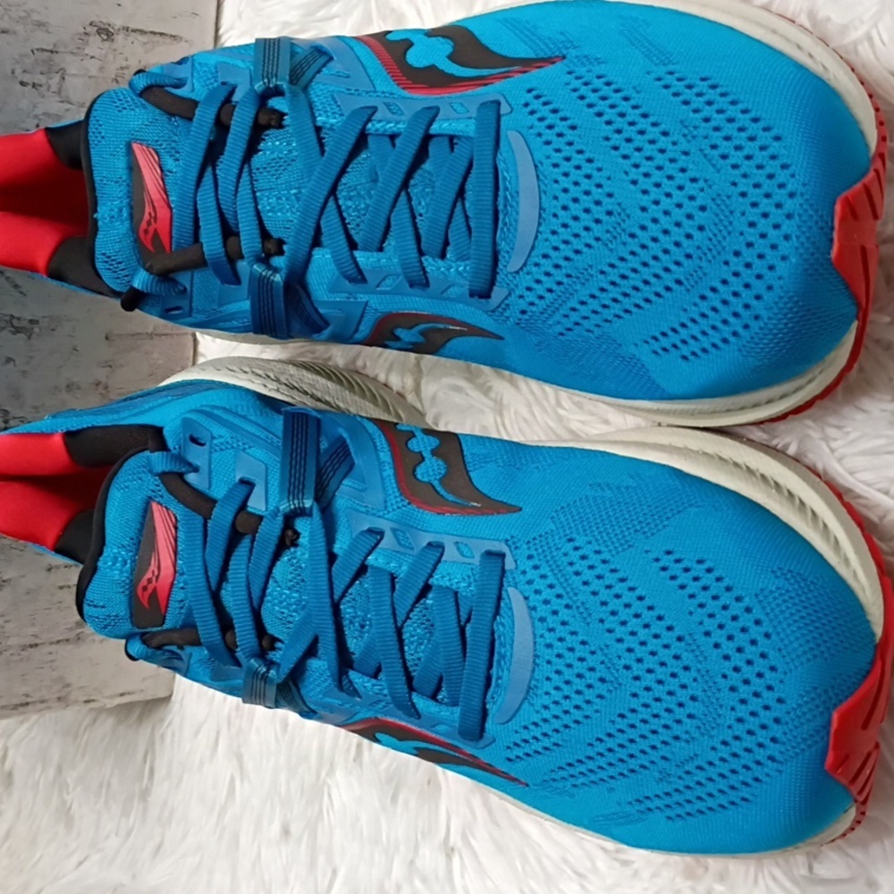 Saucony Triumph 20 Ocean Men's Sz 11 Running Shoes 🆕 - Picture 2 of 11